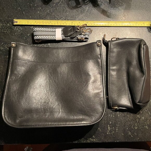 Beautiful Vegan Boho Crossbody Handbag and Purse Set (Black) - Picture 9 of 11